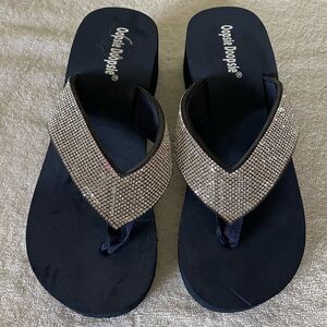 Oopsie Doopsie Navy Rhinestone Thong Sandals - NWOT - size 6